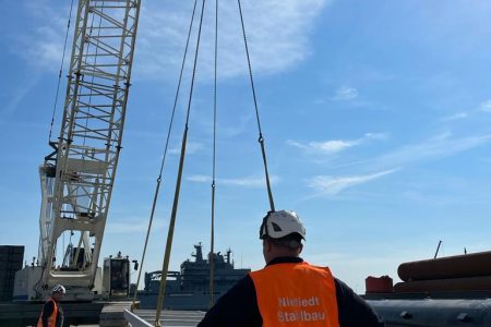 Stahlbauarbeiten am LNG-Terminal in Wilhelmshaven